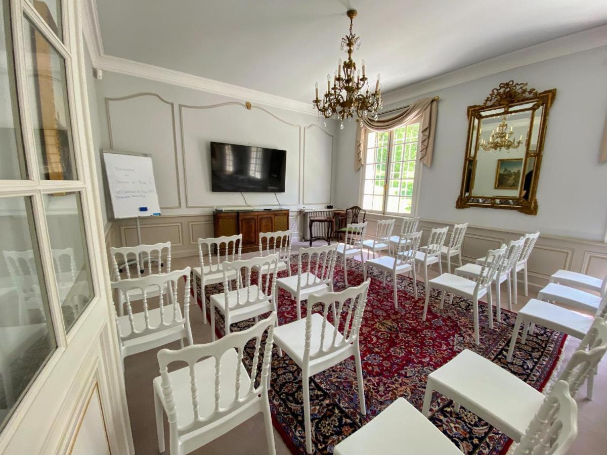 Manoir Et Appartements Avec Piscine Au Domaine De Bize Mirepoix Мирпуа Экстерьер фото